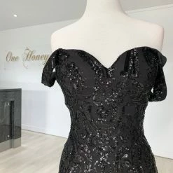 Honey Couture KIMBERLEY Black Sequin Off Shoulder Formal Dress NEW ARRIVALS