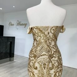 Honey Couture KIMBERLEY Gold Sequin Off Shoulder Formal Dress
