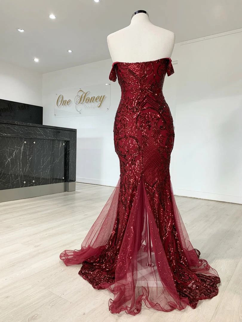 NEW ARRIVALS Honey Couture KIMBERLEY Burgundy Sequin Off Shoulder Formal Dress 10 NEW ARRIVALS Honey Couture KIMBERLEY Burgundy Sequin Off Shoulder Formal Dress