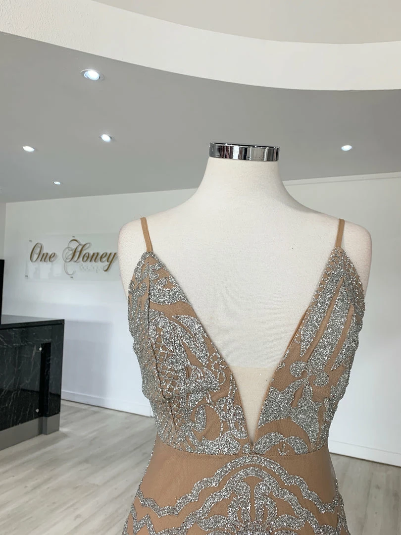 Honey Couture NEVE Silver/Nude Glitter Formal Gown Dress 5 Honey Couture NEVE Silver/Nude Glitter Formal Gown Dress