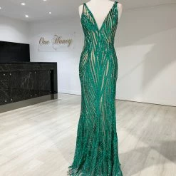 One Honey Boutique Honey Couture YASMIN Emerald Green Sequin Formal Gown NEW ARRIVALS 17 One Honey Boutique Honey Couture YASMIN Emerald Green Sequin Formal Gown NEW ARRIVALS