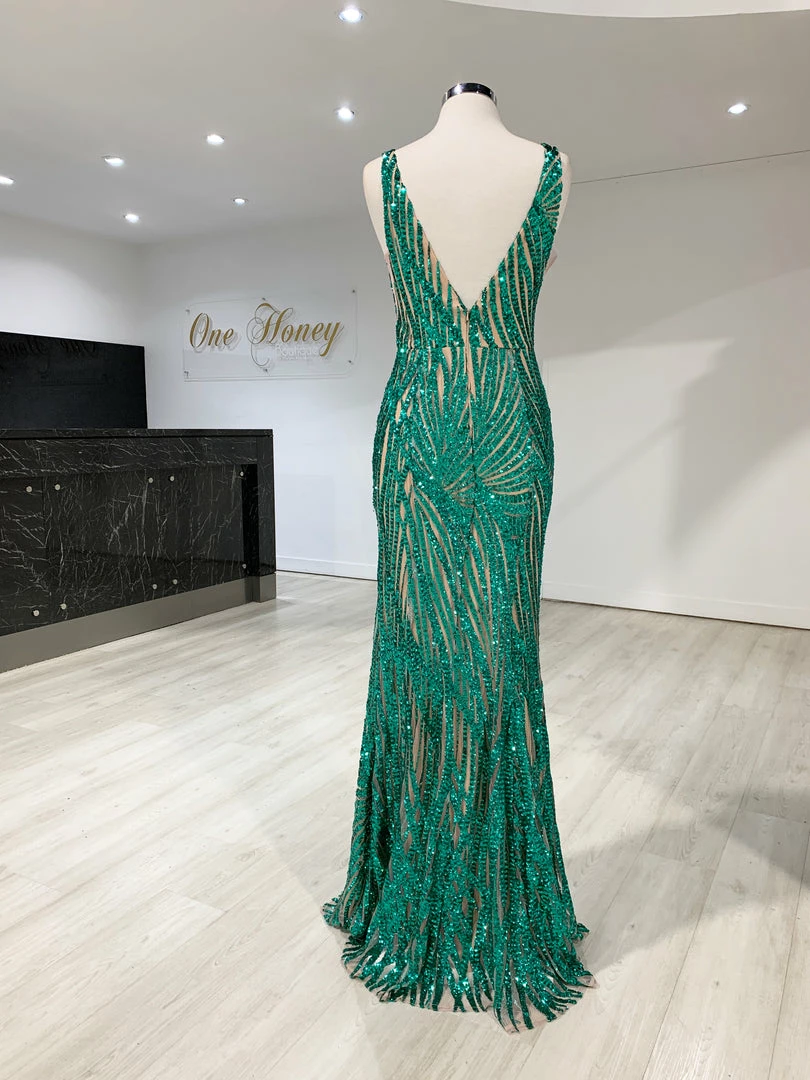 One Honey Boutique Honey Couture YASMIN Emerald Green Sequin Formal Gown NEW ARRIVALS 9 One Honey Boutique Honey Couture YASMIN Emerald Green Sequin Formal Gown NEW ARRIVALS