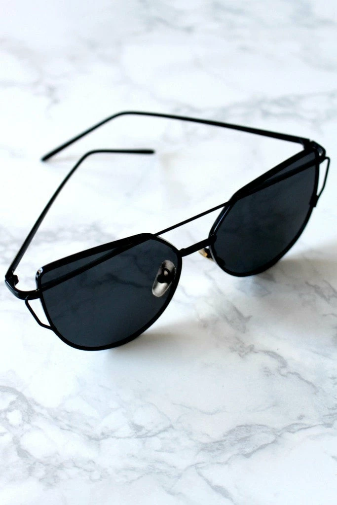 Honey Couture Sunglasses Honey Couture KOURTNEY Black On Black Sunglasses 5 Honey Couture Sunglasses Honey Couture KOURTNEY Black On Black Sunglasses