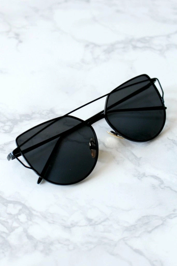 Honey Couture Sunglasses Honey Couture KOURTNEY Black On Black Sunglasses 4 Honey Couture Sunglasses Honey Couture KOURTNEY Black On Black Sunglasses