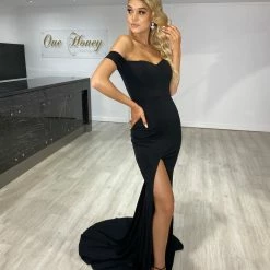 NEW ARRIVALS Honey Couture MCKENNA Black Off Shoulder Mermaid Formal Dress