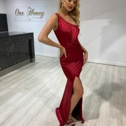 Honey Couture NEVIAH Burgundy Silky One Shoulder Leg Split Formal Dress NEW ARRIVALS