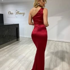 Honey Couture NEVIAH Burgundy Silky One Shoulder Leg Split Formal Dress NEW ARRIVALS