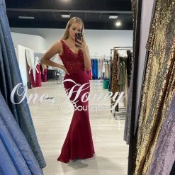 Honey Couture ISLA Burgundy Beaded Lace Bust Formal Dress NEW ARRIVALS