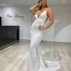 NEW ARRIVALS Honey Couture MILEE White Low Back Mermaid Evening Gown Dress W No Leg Split